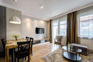 Dom & House - Apartments Neptun Park Premium