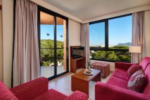 Junior Suite Superior with Hot Tub room in Protur Turo Pins 4* SUP