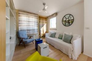 JOIVY Sunny apartment with Panoramic Terrace and Stunning View