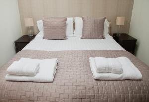 Regent House deluxe 2 bedroom apartment