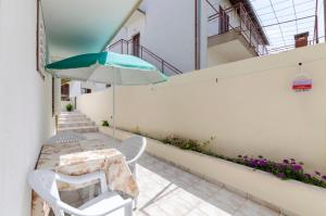 One-Bedroom Apartment room in Apartments Visnja