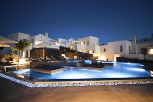 Nova Luxury Suites Santorini Greece