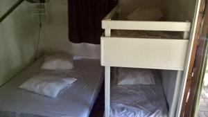 Campings La Ptite Ferme de Caro : photos des chambres