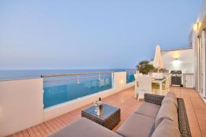 Magnificent Seafront 2-bedroom Sliema penthouse