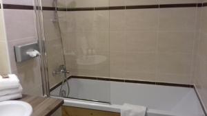 Hotels Hotel L'Escale Blanche : photos des chambres