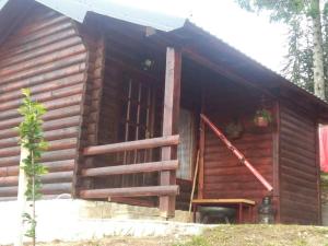 Cozy Cabin