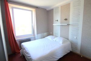 Hotels Hotel Restaurant Le Phare : photos des chambres