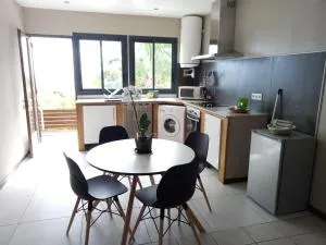 "Kaz Misèl"65 m carré 4 nuits minimum - Le Guillaume