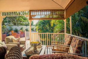 Goble Palms Guest Lodge & Urban Retreat