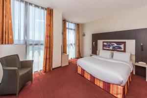 Hotels Hostellerie Saint Vincent Beauvais Aeroport : photos des chambres