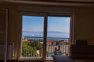 Apartments Sandra with free private parking