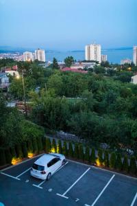 Apartments Sandra with free private parking