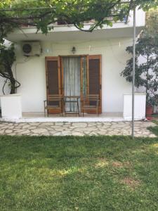 ntinas house Lefkada Greece