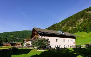 Ferienhaus Meins - 4hvězdičkové hotely ve městě Kals am Großglockner