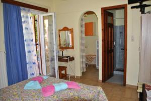 Kalokenti Studios Aegina Greece