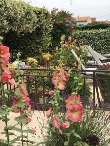 Hotels Logis Hotel Restaurant Hostellerie de la Tour : photos des chambres