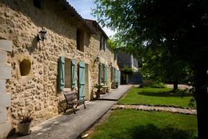 Maisons de vacances Gite la Maison de la Pimpine Lignan de Bordeaux : photos des chambres