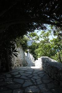 Living Theros Luxury Suites Tinos Greece