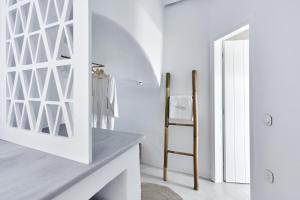 Living Theros Luxury Suites Tinos Greece