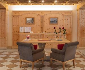 Swiss Alpine Hotel Allalin