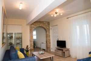 Kiveri Luxurious Seaside Apartment