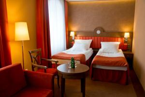 Twin Room with Sofa Bed - Non-Smoking room in GRAND HOTEL Kielce