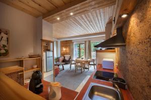 Two-Bedroom Apartment (4 Adults + 2 Children) room in Apartmány Limba