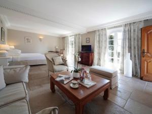 Hotels Hotel & Restaurant Alain Llorca : photos des chambres