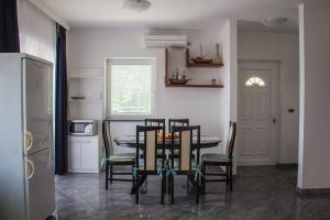 Lukovo Seafront Apartments