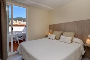 Single Room with Terrace room in Hotel Restaurante Capri