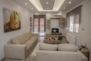 Acropolis Gem by GHH