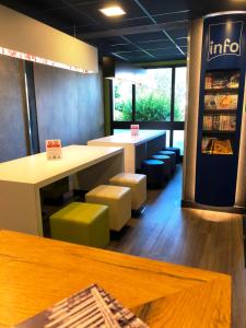 Hotels Ibis Budget Le Havre Les Docks : photos des chambres