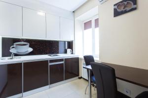 Luxury Studios on Nauki Avenue