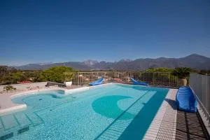 Verdeluna ApartHotel - 马里纳-迪-皮特拉桑塔