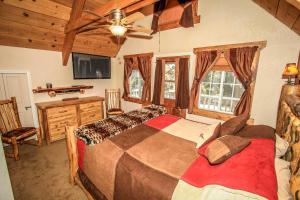 Holiday Home room in Lazy Moose N Bear-1596 by Big Bear Vacations