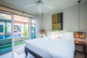 Two Bedroom Oriental Villa Nai Harn