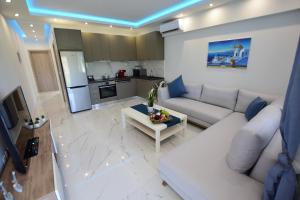 V Luxury Suites Toroni 3