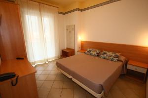 Standard Double or Twin Room room in Hotel Boom