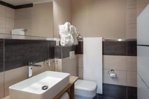 Double Room with Queen Bed room in Hotel Beau Rivage