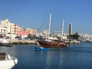 Hellen House Monopoli