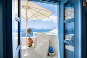 Pantelia Suites Santorini Greece