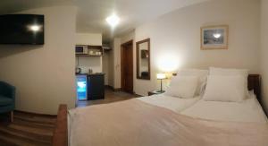 Pokoje w CENTRUM "CICHA"