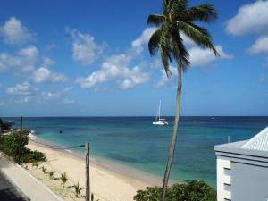 Carib Edge, AC beach penthouse