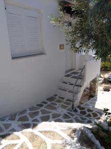 Azalea View - "Amaranthos" Skiathos studios Skiathos Greece