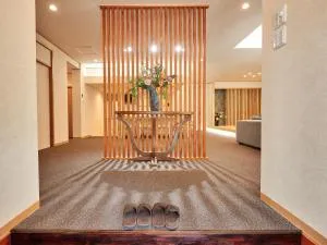 ADAN RESORT Yuhina - Higashihara