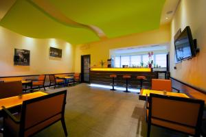 Best Western Crystal Palace Hotel