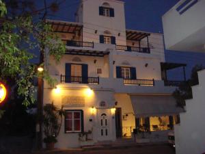 Quadruple Room with Balcony and Partial Sea View