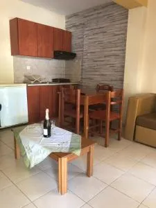 Apartments Gregory & George - Hanioti