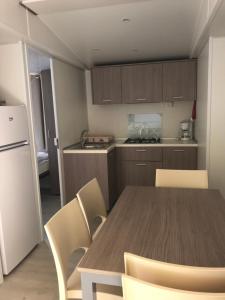 SunVillage Camp- Mobilházak Alsóörsön