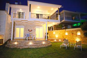 Paliouri Villa Vista al Mar by Luxlikehome